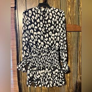 TCEC Monochrome Patterned Dress